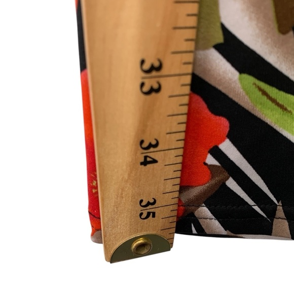 Zooni Design Dress Size XXL Black Red Floral Flowy Travel Vacation Stretch Plus - Picture 6 of 9